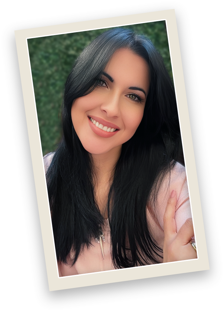 Laura Kurz - Author Portrait